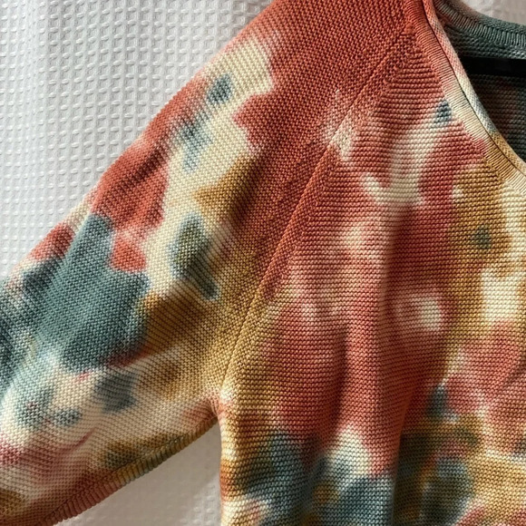 NWOT L&G Tie Dye Sweater - Picture 5 of 7